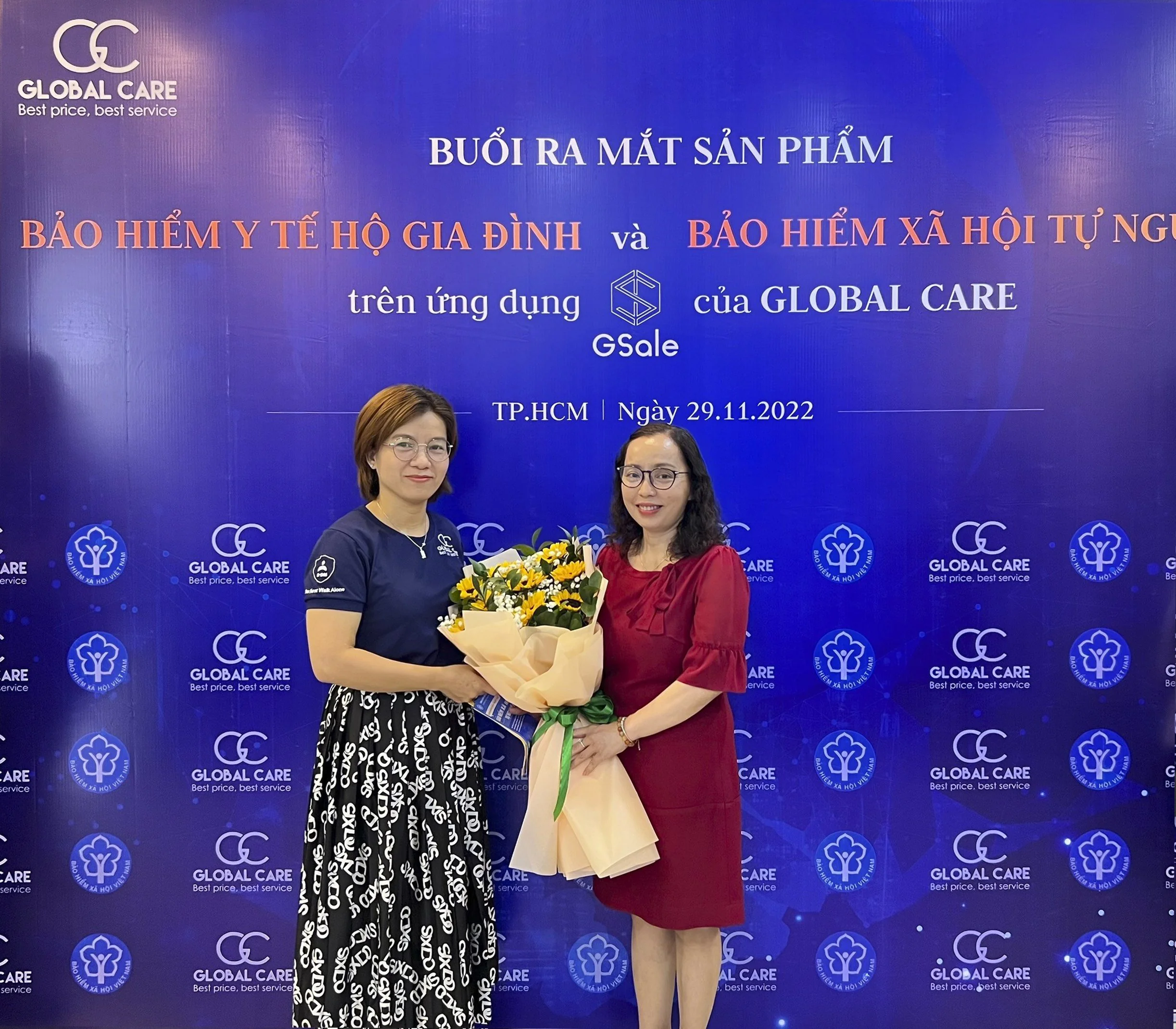 dai_dien_Global_Care_va_BHXH_thanh pho_Thu_duc_tai_su_kien_ra_mat_BHYT Ho_Gia_đinh_&_BHXH_tu_nguyen
